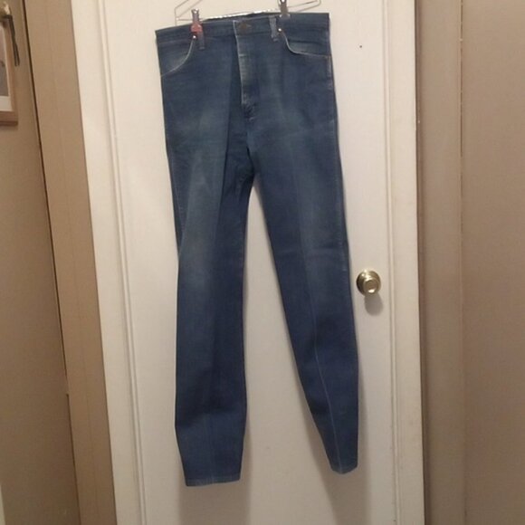 Wrangler Other - SOLD GUC - Wrangler Regular Fit Cowboy Cut Blue Jeans - Size 36x36 Lot#007